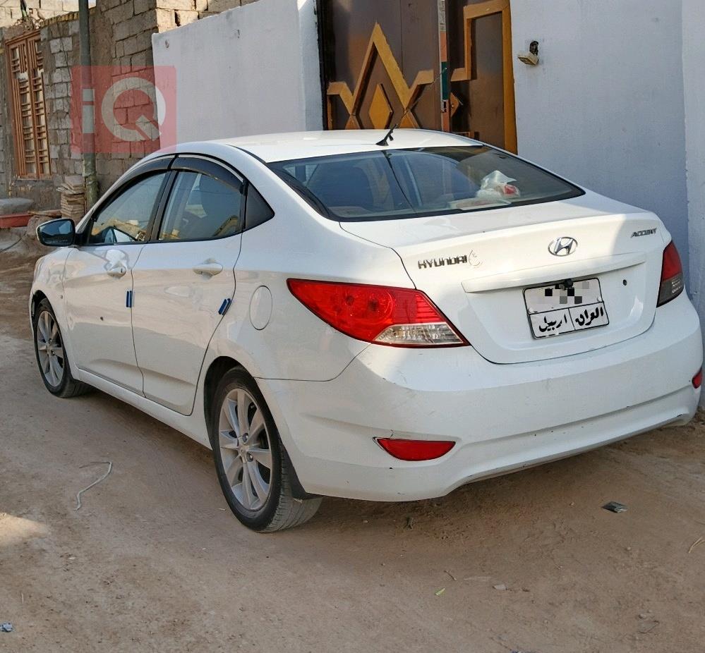 هیوندای ئەکسنت